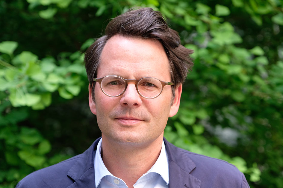 Alumni: Knut Bergmann Leiter Kommunikation und Hauptstadtbüro bei Institut der deutschen Wirtschaft