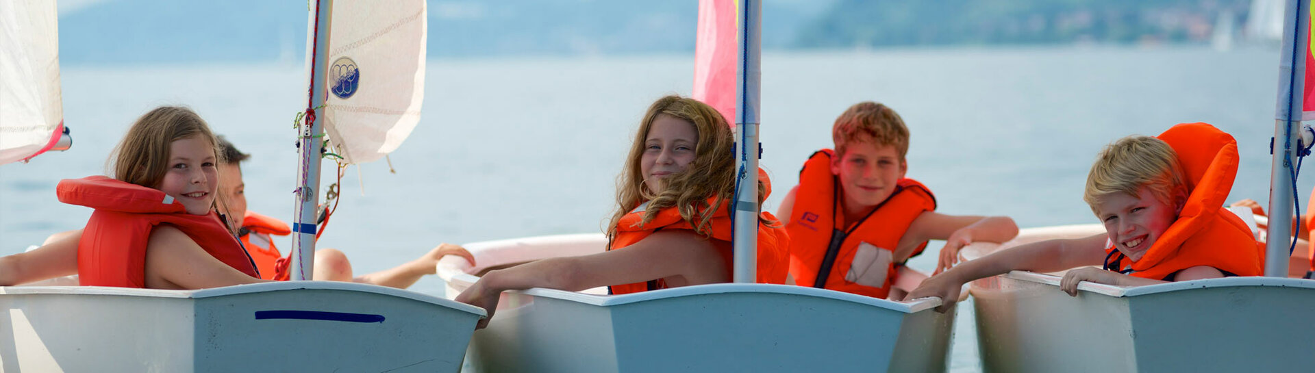 Summer School Schüler beim Segeln 